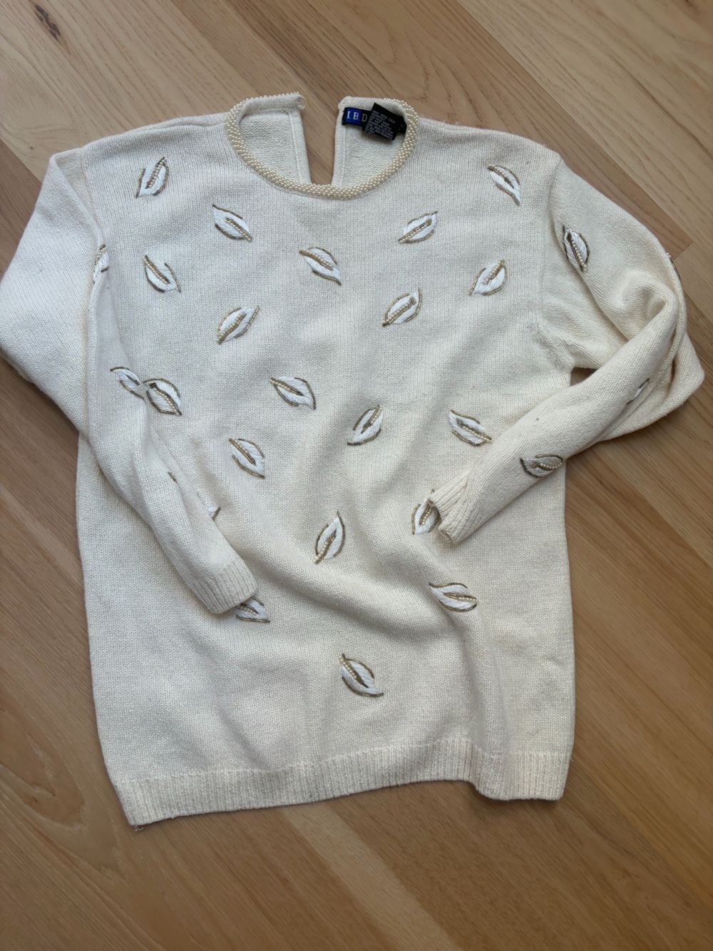 Vintage Cream Embroidered Leave Motif Sweater